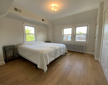 1772 E Street Ne - Photo Thumbnail 11