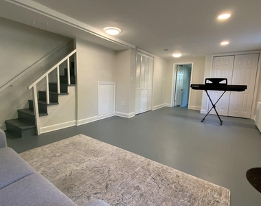 1772 E Street Ne - Photo Thumbnail 18