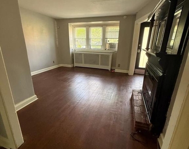 4920 North Capitol Street Nw - Photo Thumbnail 18