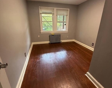 4920 North Capitol Street Nw - Photo Thumbnail 16