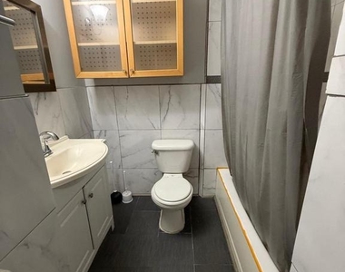 4920 North Capitol Street Nw - Photo Thumbnail 17