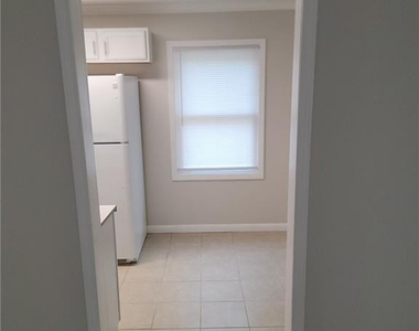 1403 Morrison Avenue - Photo Thumbnail 8