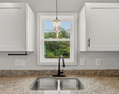 170 Starlight Drive - Photo Thumbnail 16