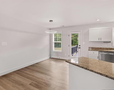 170 Starlight Drive - Photo Thumbnail 11