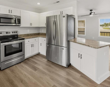 170 Starlight Drive - Photo Thumbnail 14
