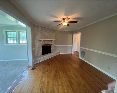 368 Rock Hill Road - Photo Thumbnail 6