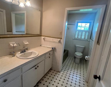 368 Rock Hill Road - Photo Thumbnail 20