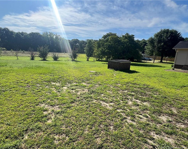 368 Rock Hill Road - Photo Thumbnail 22