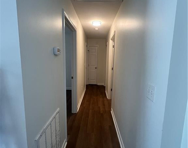 626 Horseshoe Road - Photo Thumbnail 5