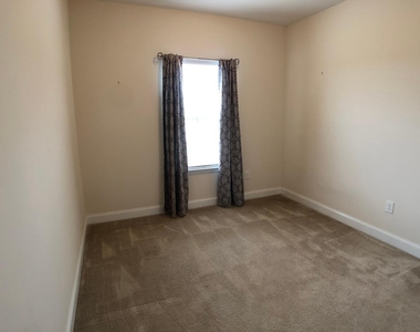 2122 Whitesmith Drive - Photo Thumbnail 17