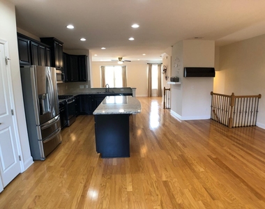 2122 Whitesmith Drive - Photo Thumbnail 7