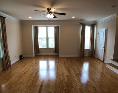 2122 Whitesmith Drive - Photo Thumbnail 5