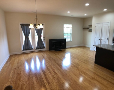2122 Whitesmith Drive - Photo Thumbnail 6