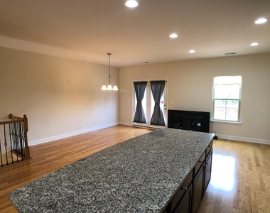 2122 Whitesmith Drive - Photo Thumbnail 4