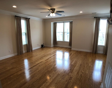 2122 Whitesmith Drive - Photo Thumbnail 2