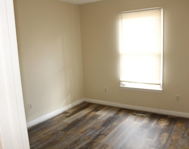 310 S East Street - Photo Thumbnail 11