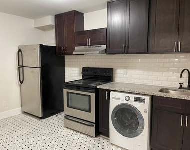 200 E Edenton Street - Photo Thumbnail 4