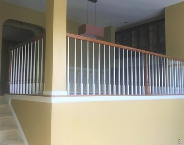213 Broadgait Brae Road - Photo Thumbnail 4