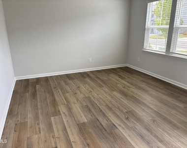 3230 Pelican Lane - Photo Thumbnail 6