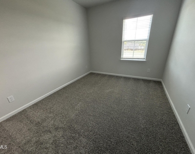 3230 Pelican Lane - Photo Thumbnail 23