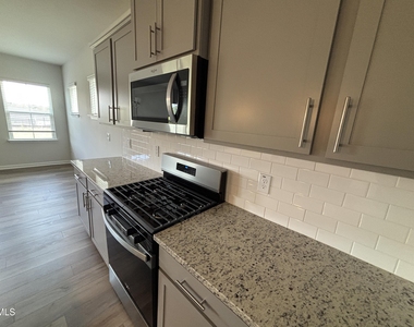 3230 Pelican Lane - Photo Thumbnail 12