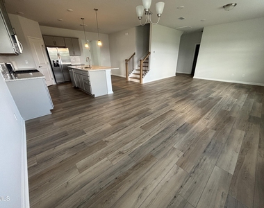 3230 Pelican Lane - Photo Thumbnail 15