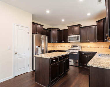 855 Ember Drive - Photo Thumbnail 8