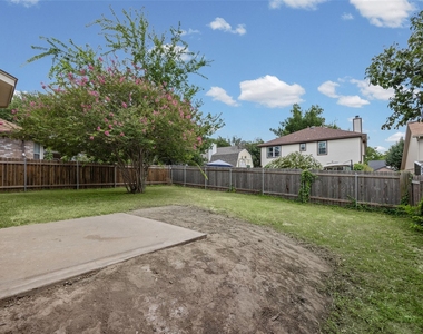 2432 Roundabout Ln - Photo Thumbnail 20