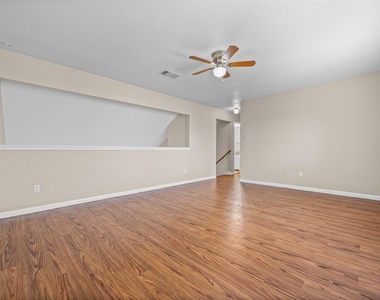 2432 Roundabout Ln - Photo Thumbnail 16