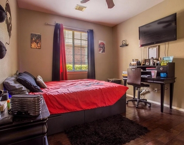 2713 Butler National Dr - Photo Thumbnail 17