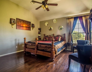 2713 Butler National Dr - Photo Thumbnail 15