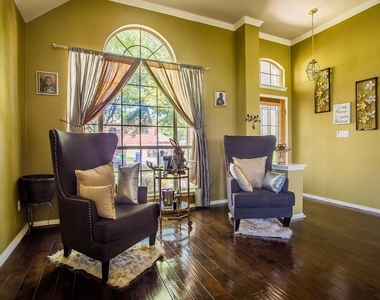 2713 Butler National Dr - Photo Thumbnail 7
