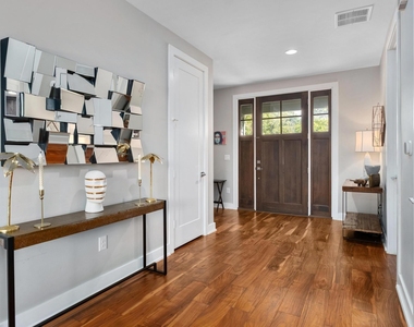 3302 Funston St - Photo Thumbnail 2