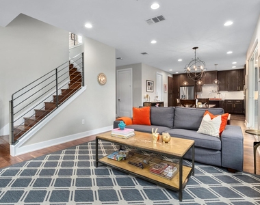 3302 Funston St - Photo Thumbnail 4