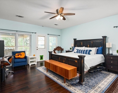 1613 Flint Ct - Photo Thumbnail 13