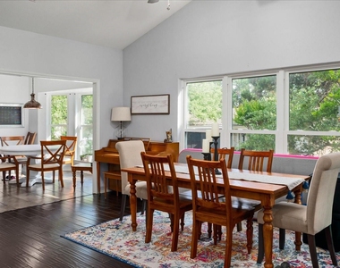 1613 Flint Ct - Photo Thumbnail 6