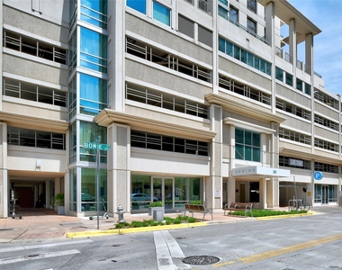 300 Bowie St - Photo Thumbnail 23