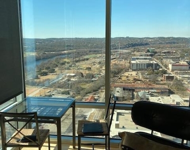 300 Bowie St - Photo Thumbnail 5