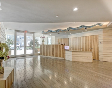 300 Bowie St - Photo Thumbnail 19
