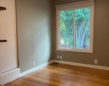 7709 Mullen Dr - Photo Thumbnail 17