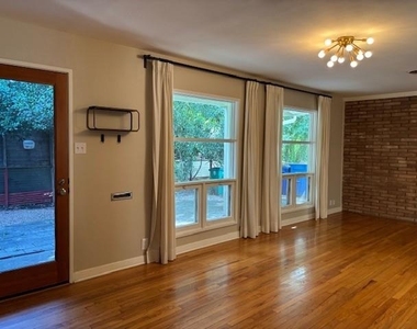 7709 Mullen Dr - Photo Thumbnail 5