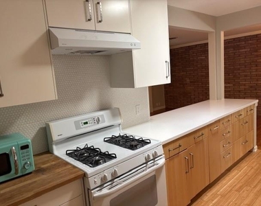 7709 Mullen Dr - Photo Thumbnail 6