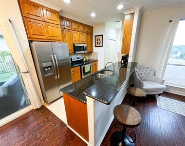 1213 Delsie Dr - Photo Thumbnail 9