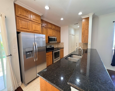 1213 Delsie Dr - Photo Thumbnail 11