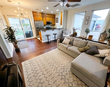 1213 Delsie Dr - Photo Thumbnail 4