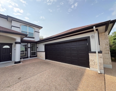 1213 Delsie Dr - Photo Thumbnail 30