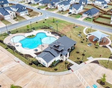 4909 Sea Salt Dr - Photo Thumbnail 38
