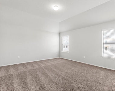 4909 Sea Salt Dr - Photo Thumbnail 30