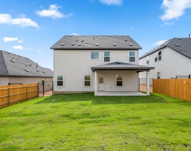 4909 Sea Salt Dr - Photo Thumbnail 5