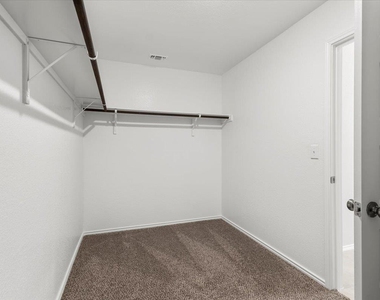 4909 Sea Salt Dr - Photo Thumbnail 34